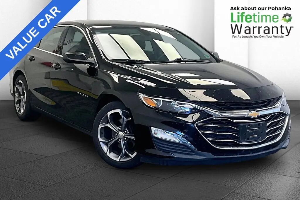 2020 Chevrolet Malibu LT — photo 1 of 13