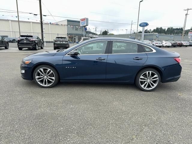 2022 Chevrolet Malibu LT — photo 1 of 21