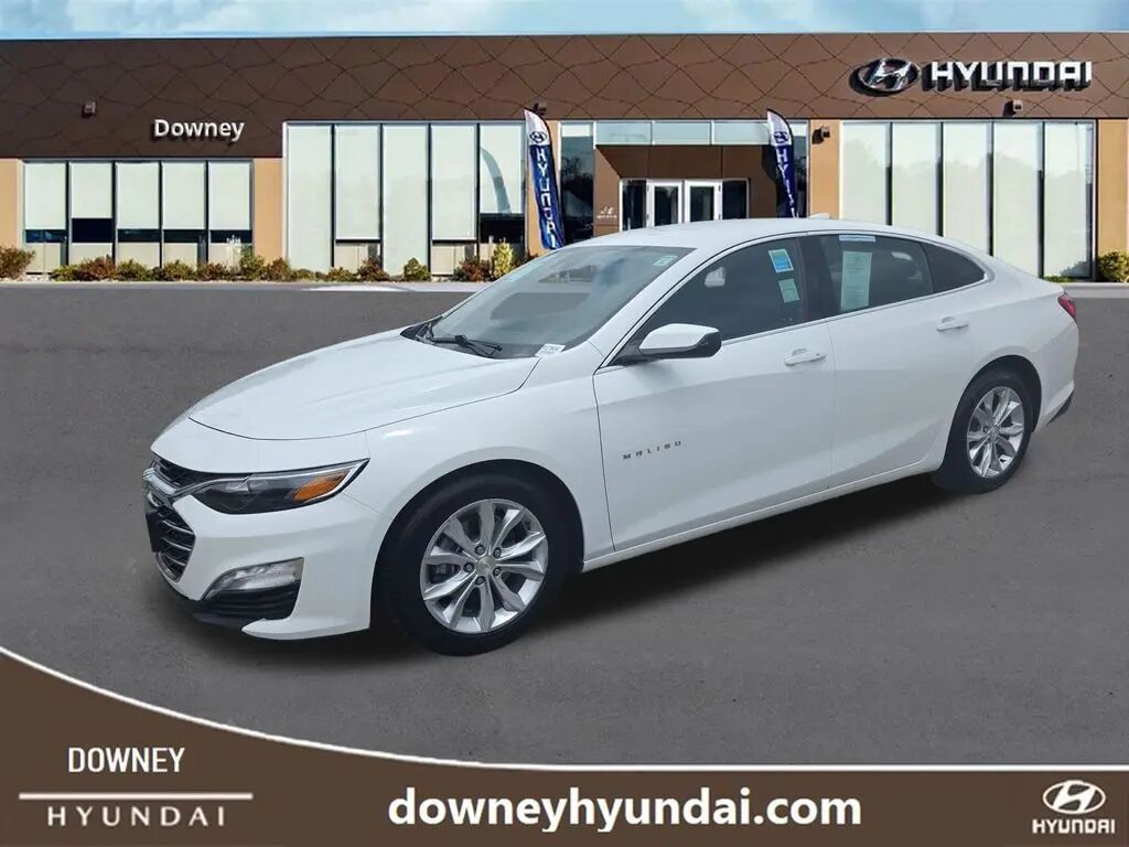 2023 Chevrolet Malibu LT — photo 1 of 13