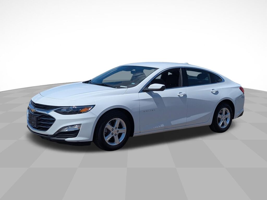 2024 Chevrolet Malibu 1LT — photo 1 of 7