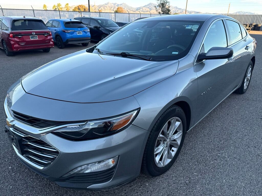 2024 Chevrolet Malibu LT — photo 1 of 13