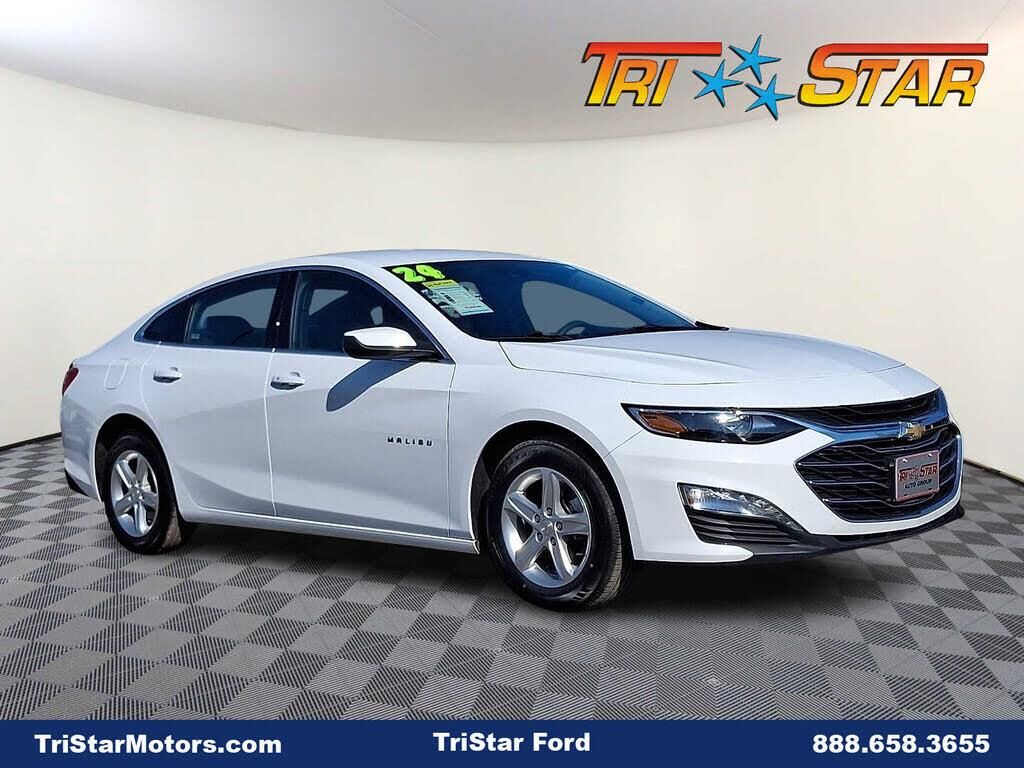2024 Chevrolet Malibu LT — photo 1 of 1