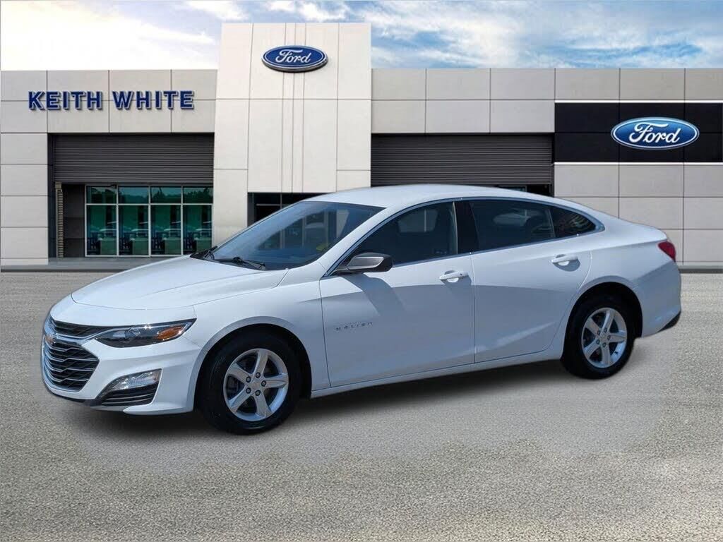 2024 Chevrolet Malibu LT — photo 1 of 1