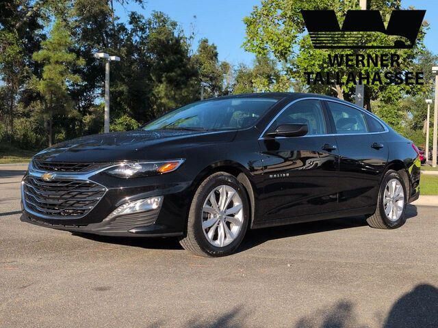 2025 Chevrolet Malibu LT — photo 1 of 13