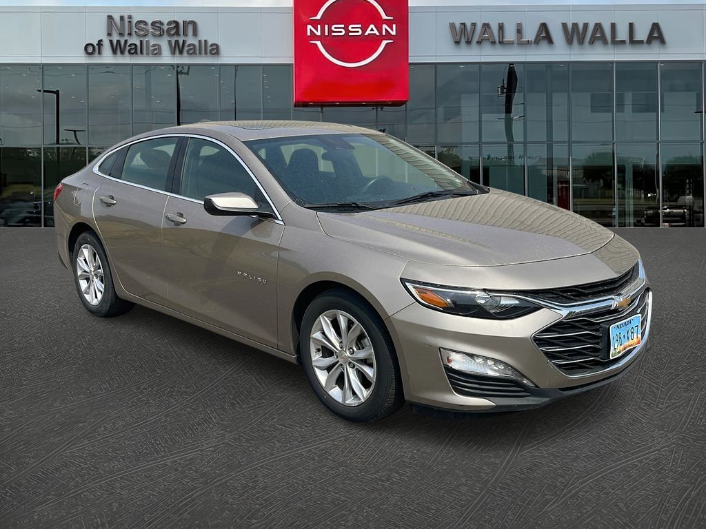 2023 Chevrolet Malibu — photo 1 of 12
