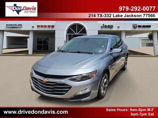 2024 Chevrolet Malibu LT — photo 1 of 11