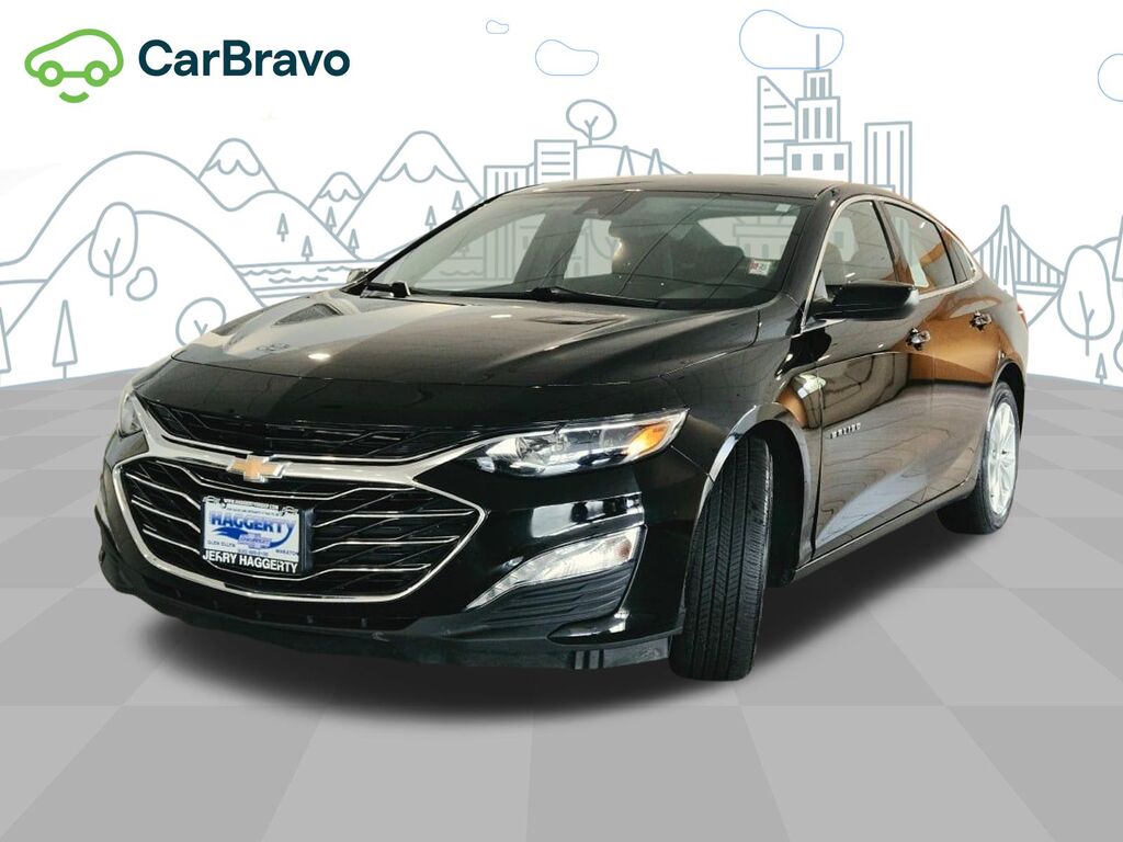 2025 Chevrolet Malibu 1LT — photo 1 of 7