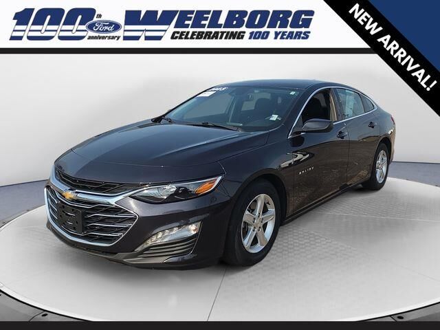 2023 Chevrolet Malibu LT — photo 1 of 13