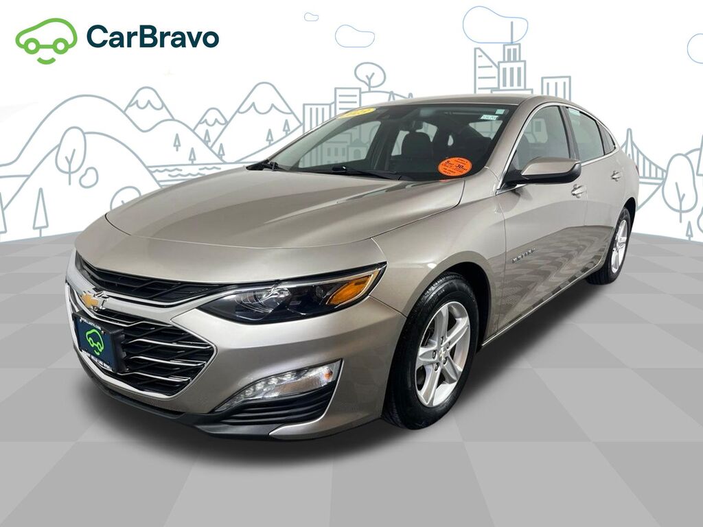 2023 Chevrolet Malibu LT — photo 1 of 6