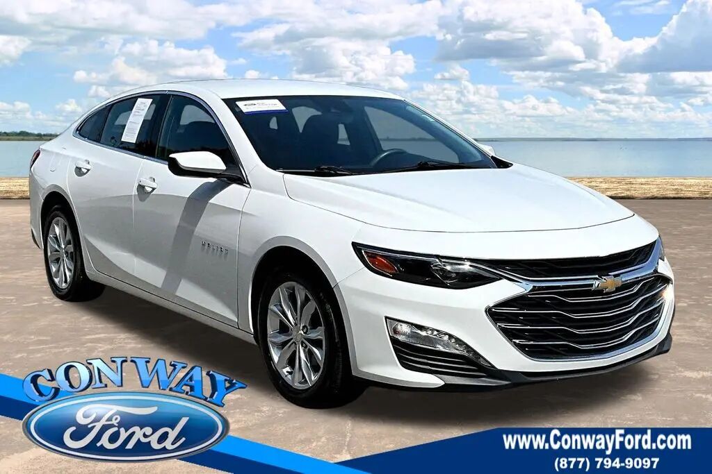 2023 Chevrolet Malibu LT — photo 1 of 12