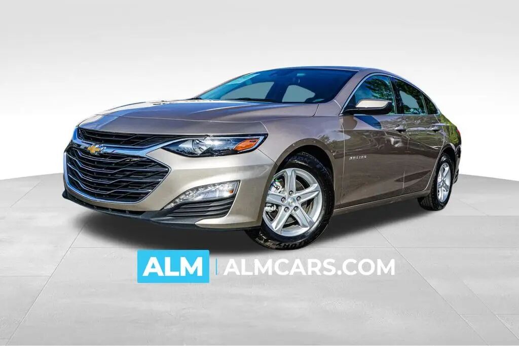 2024 Chevrolet Malibu LT — photo 1 of 21