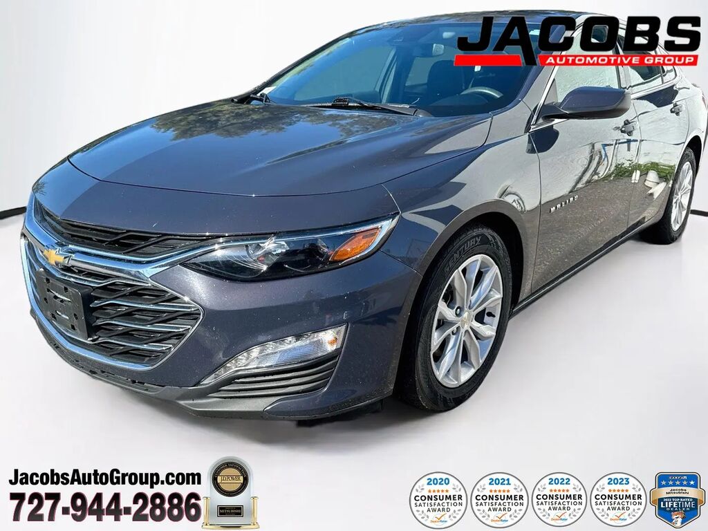 2025 Chevrolet Malibu LT — photo 1 of 13
