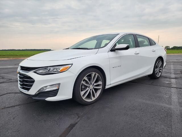 2024 Chevrolet Malibu LT — photo 1 of 2