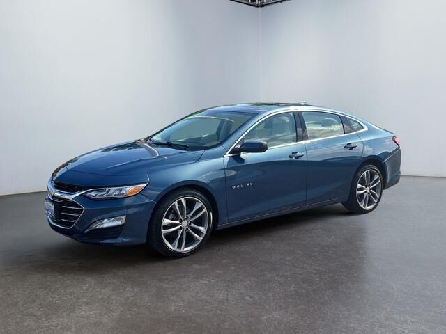 2024 Chevrolet Malibu LT — photo 1 of 13