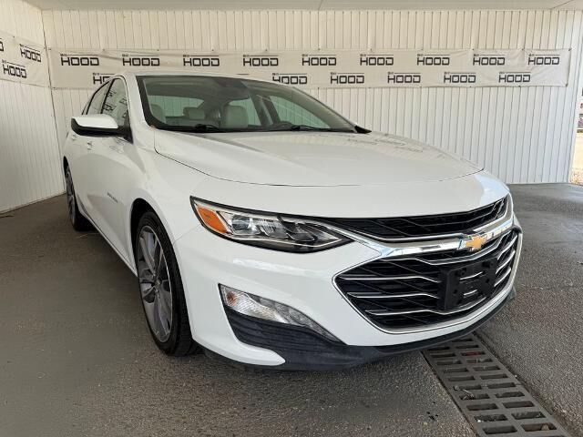 2024 Chevrolet Malibu LT — photo 1 of 13