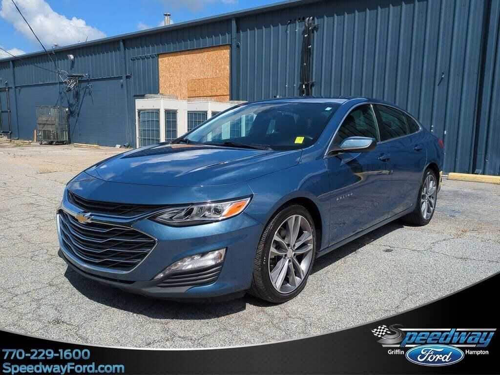 2024 Chevrolet Malibu LT — photo 1 of 14