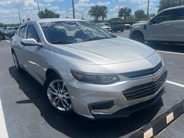 2017 Chevrolet Malibu LT — photo 1 of 26
