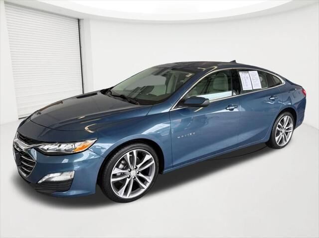 2024 Chevrolet Malibu LT — photo 1 of 13