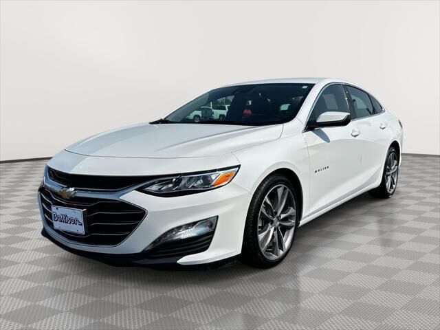 2024 Chevrolet Malibu LT — photo 1 of 13