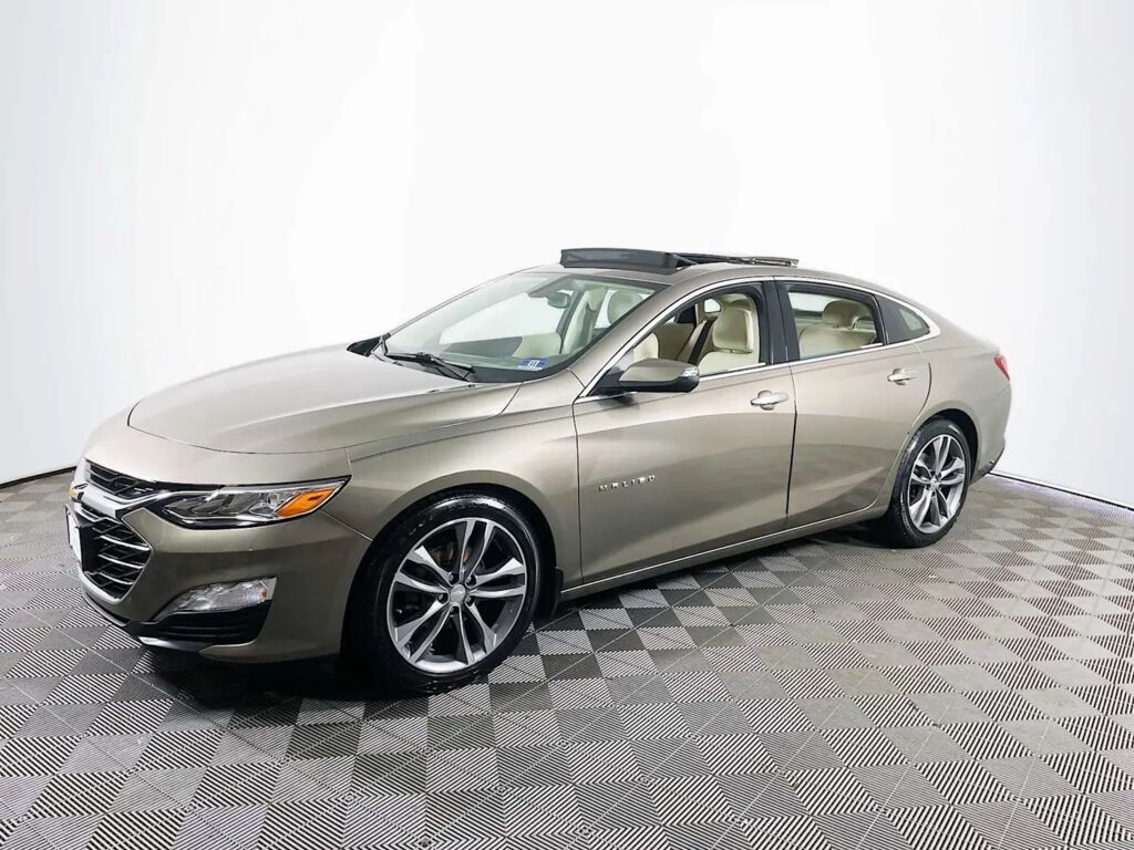 2020 Chevrolet Malibu Premier — photo 1 of 21