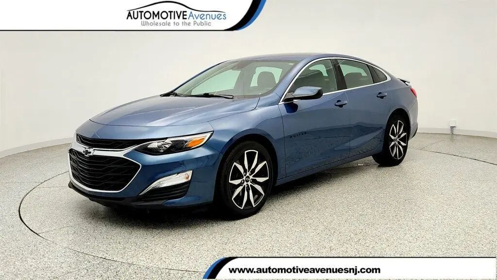2024 Chevrolet Malibu RS — photo 1 of 26