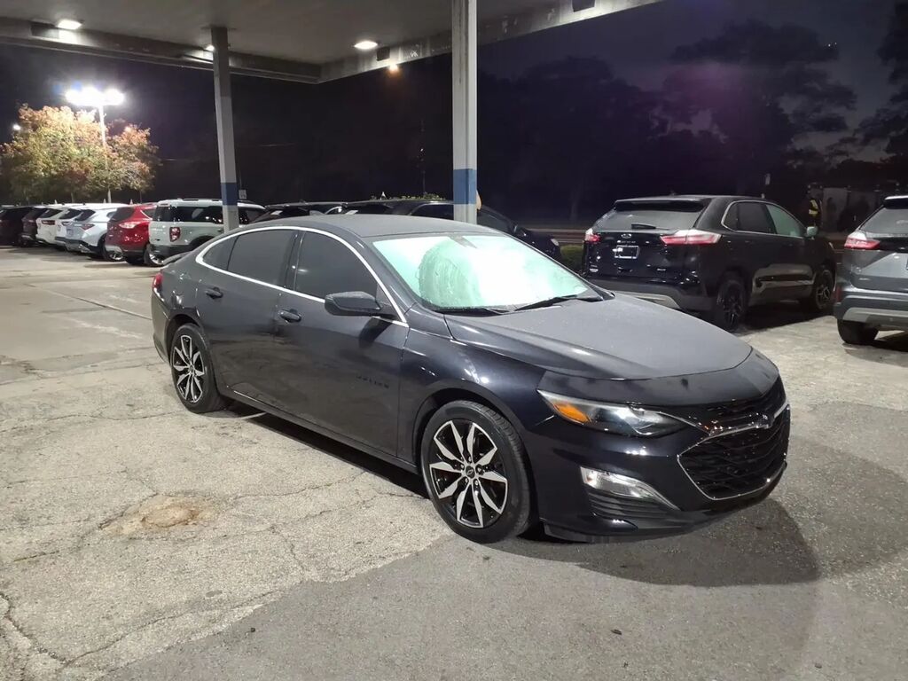 2022 Chevrolet Malibu RS — photo 1 of 13