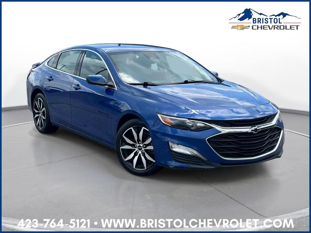 2023 Chevrolet Malibu RS — photo 1 of 12