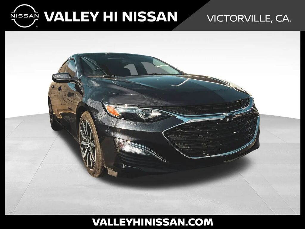 2023 Chevrolet Malibu RS — photo 1 of 4