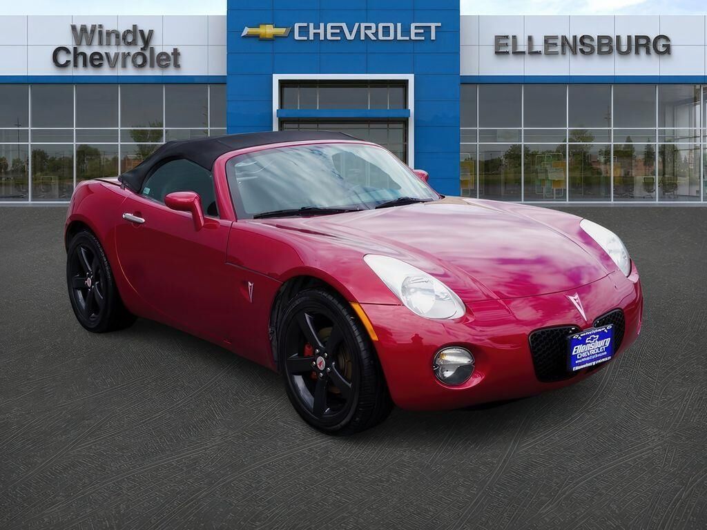 2006 Pontiac Solstice Base — photo 1 of 44