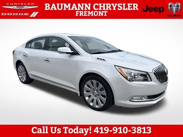 2016 Buick LaCrosse Leather — photo 1 of 13