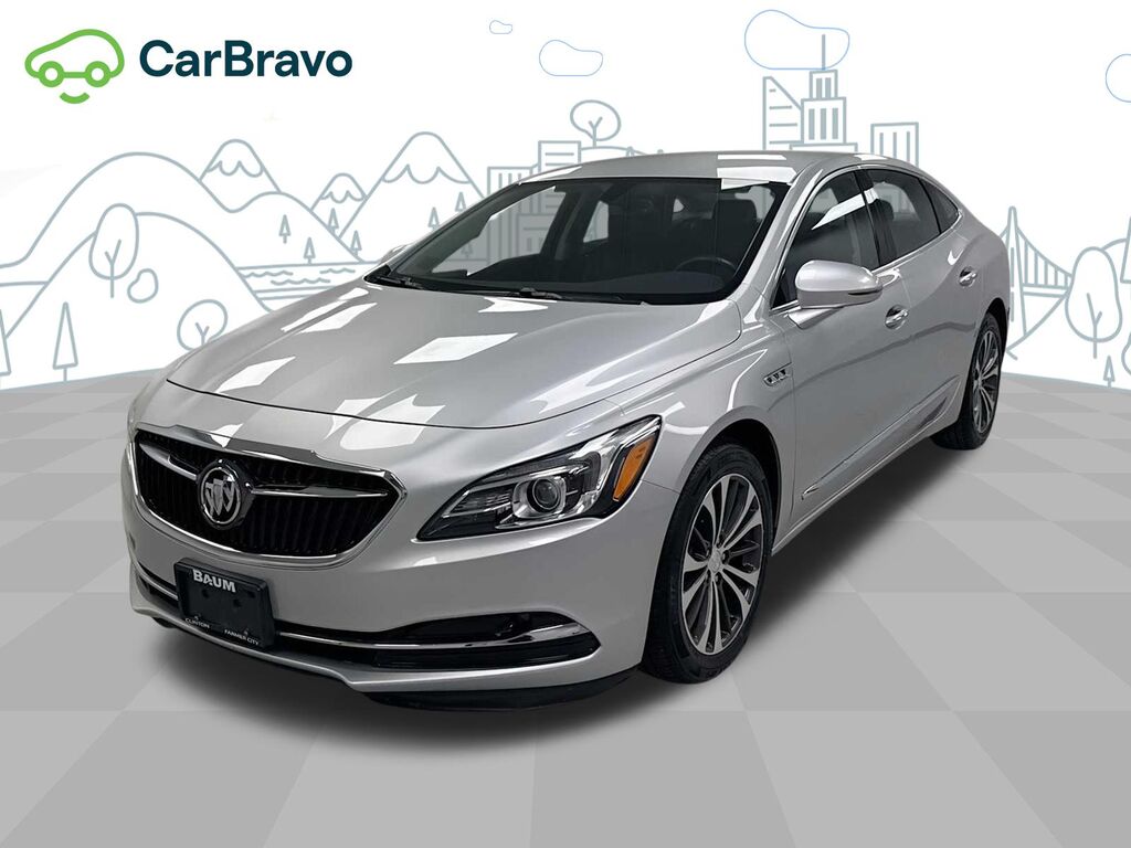 2017 Buick LaCrosse Essence — photo 1 of 6