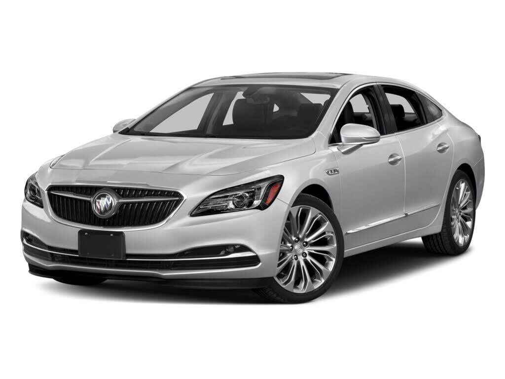 2017 Buick LaCrosse Essence — photo 1 of 1