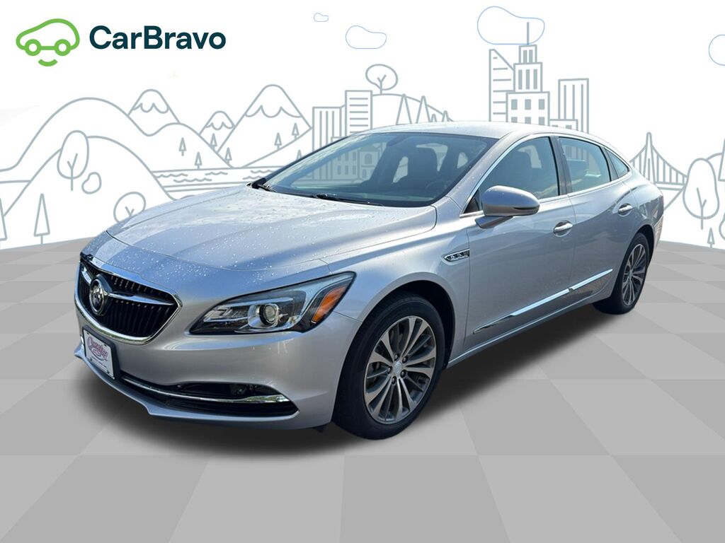 2018 Buick LaCrosse Essence — photo 1 of 6