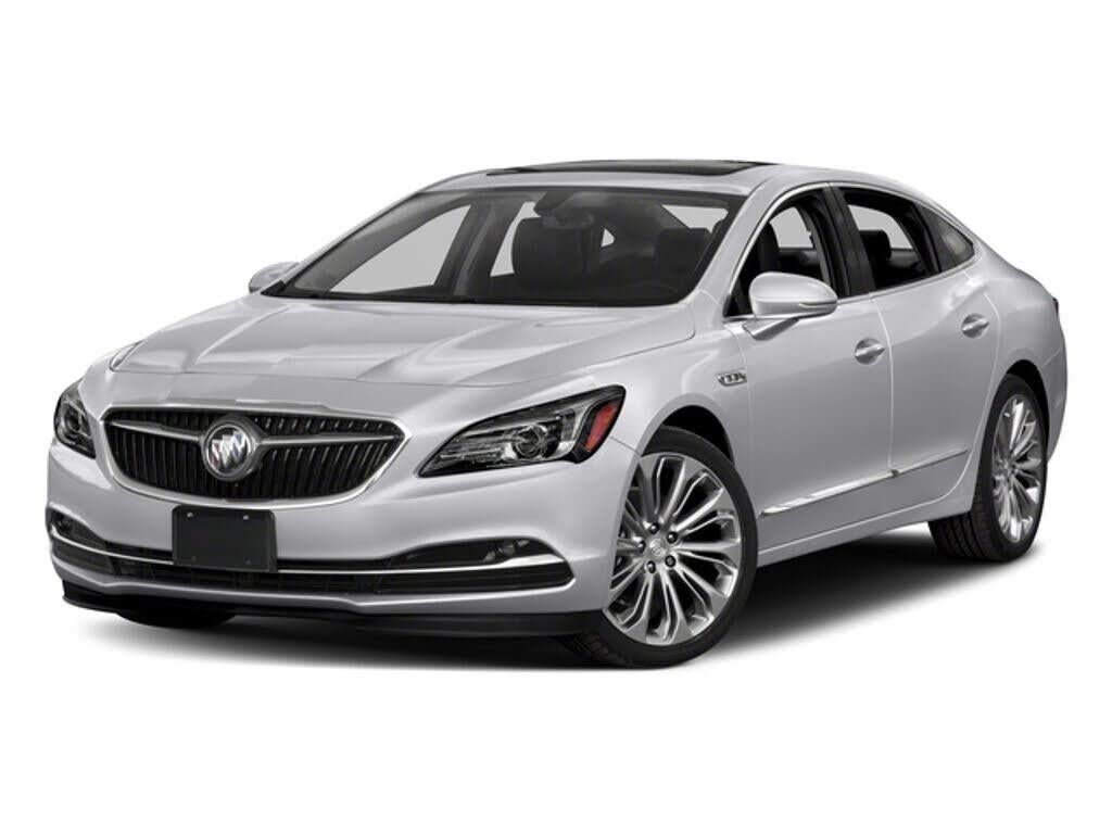 2018 Buick LaCrosse Essence — photo 1 of 2