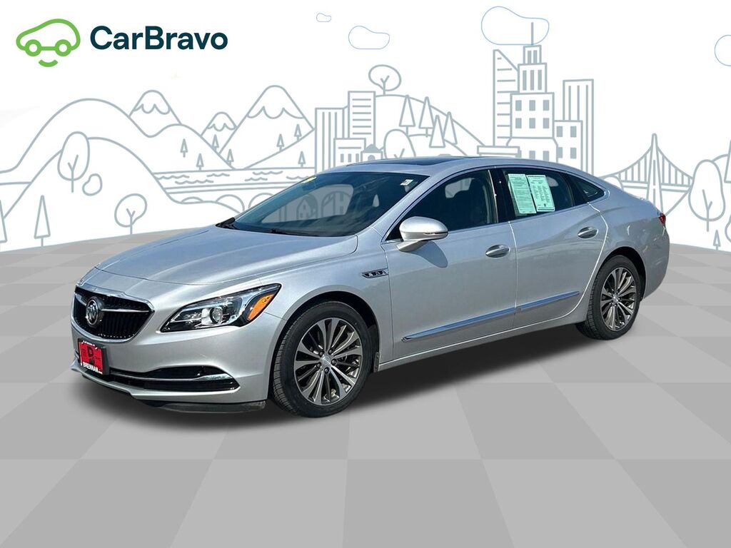 2019 Buick LaCrosse Essence — photo 1 of 6