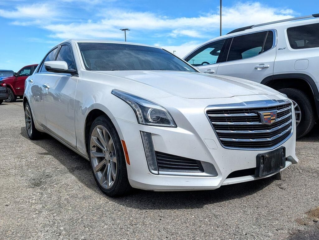2018 Cadillac CTS 2.0T Luxury — photo 1 of 10