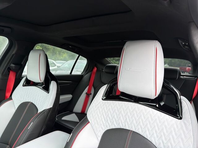 2026 Cadillac CT5-V — photo 1 of 6