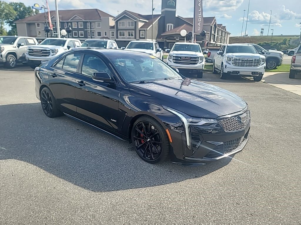 2022 Cadillac CT4-V — photo 1 of 7
