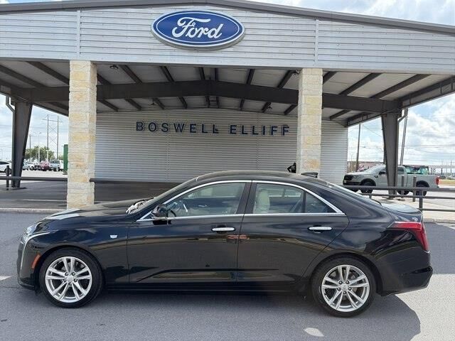 2024 Cadillac CT4 Luxury — photo 1 of 13