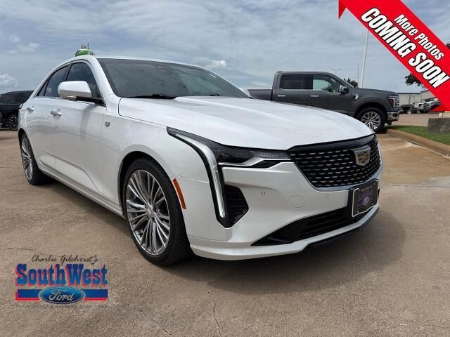 2024 Cadillac CT4 Premium Luxury