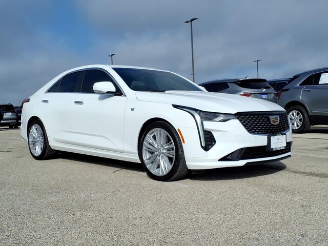 2025 Cadillac CT4