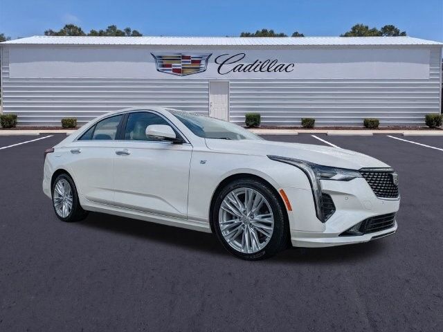 2024 Cadillac CT4
