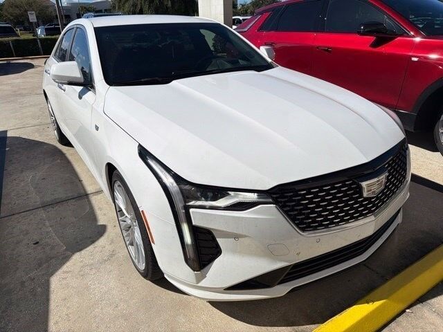 2024 Cadillac CT4