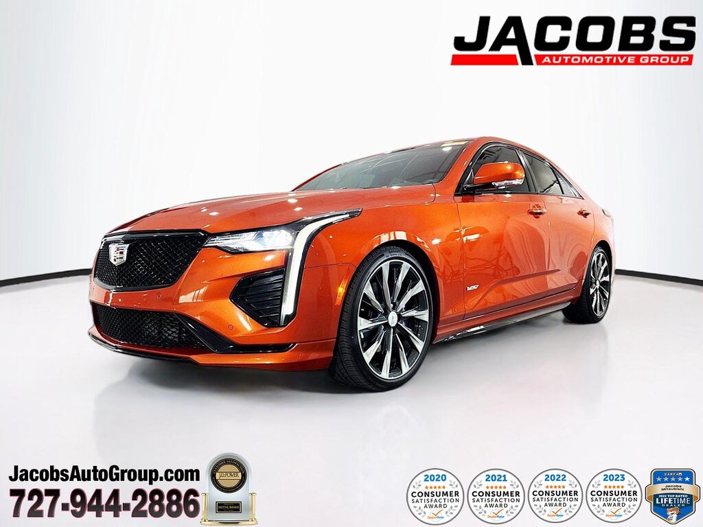 2022 Cadillac CT4-V 4dr Sdn — photo 1 of 13
