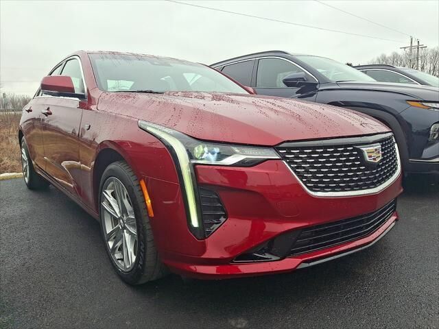 2021 Cadillac CT4 Luxury