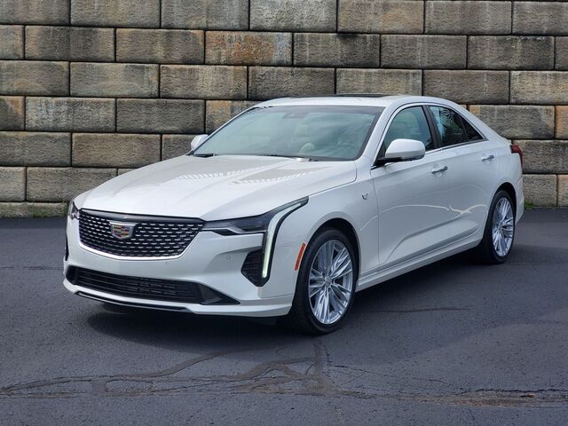 2025 Cadillac CT4