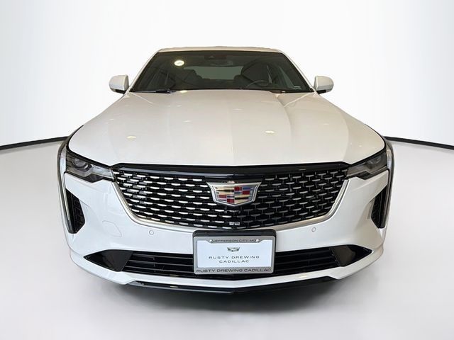 2025 Cadillac CT4