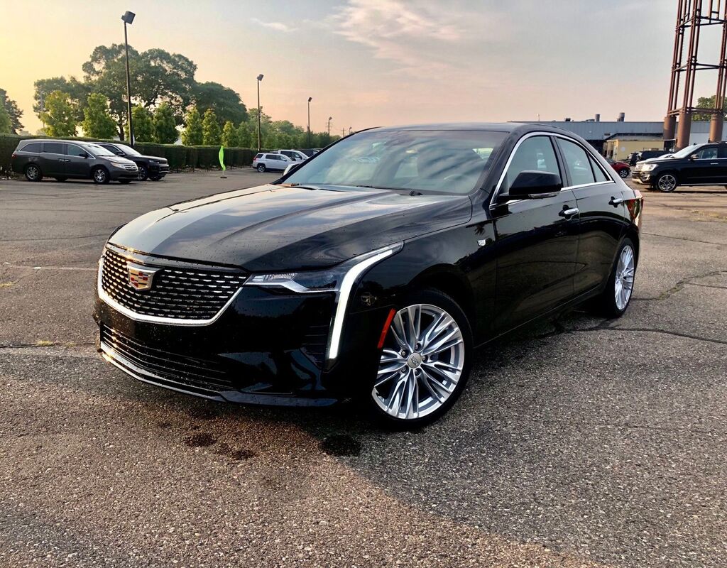 2023 Cadillac CT4 — photo 1 of 7
