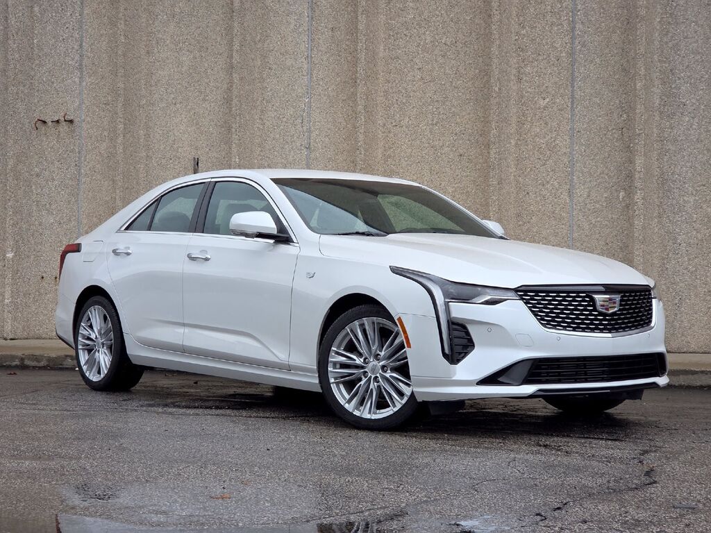 2023 Cadillac CT4 — photo 1 of 7