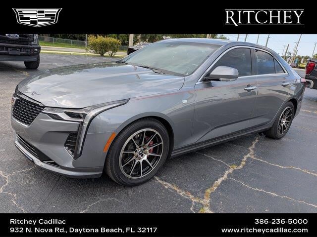 2022 Cadillac CT4 Luxury